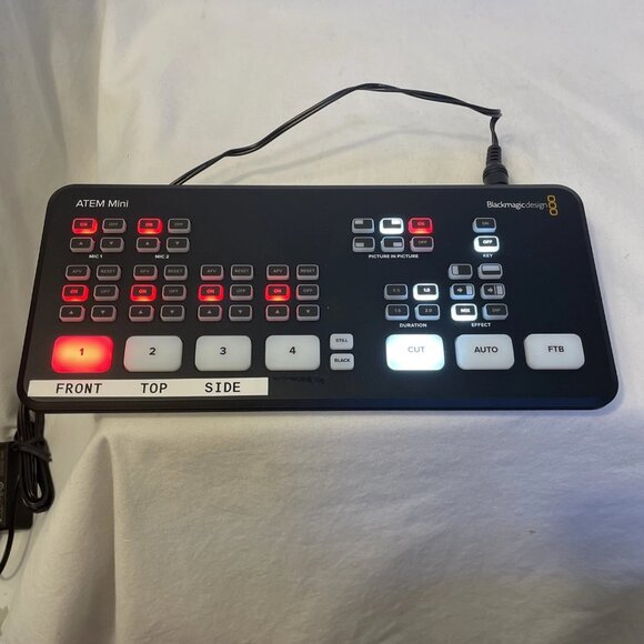 Blackmagic Design ATEM Mini Stream Switcher With BOYA Microphone Tether Pro Cabl - Picture 3 of 15